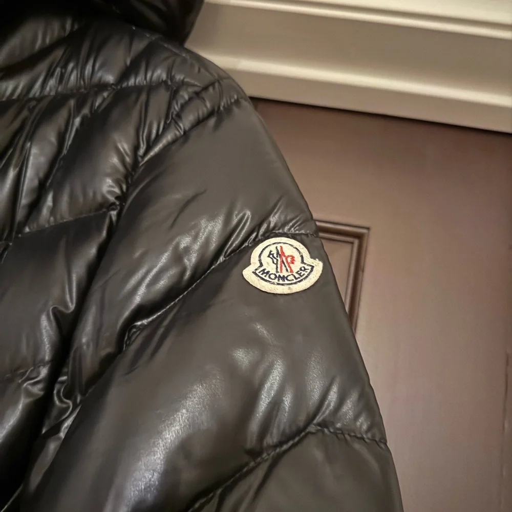 Black Jacket - Picture 2 of 14